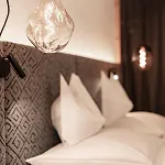 Otel Urbanhof 3*
