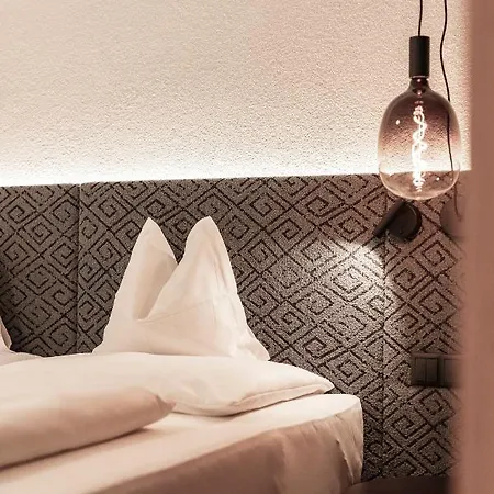 Hotel Urbanhof