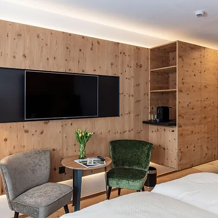 Urbanhof 3*