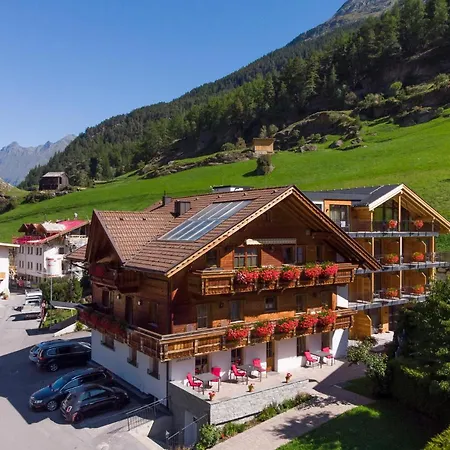 Hotel Urbanhof 3*